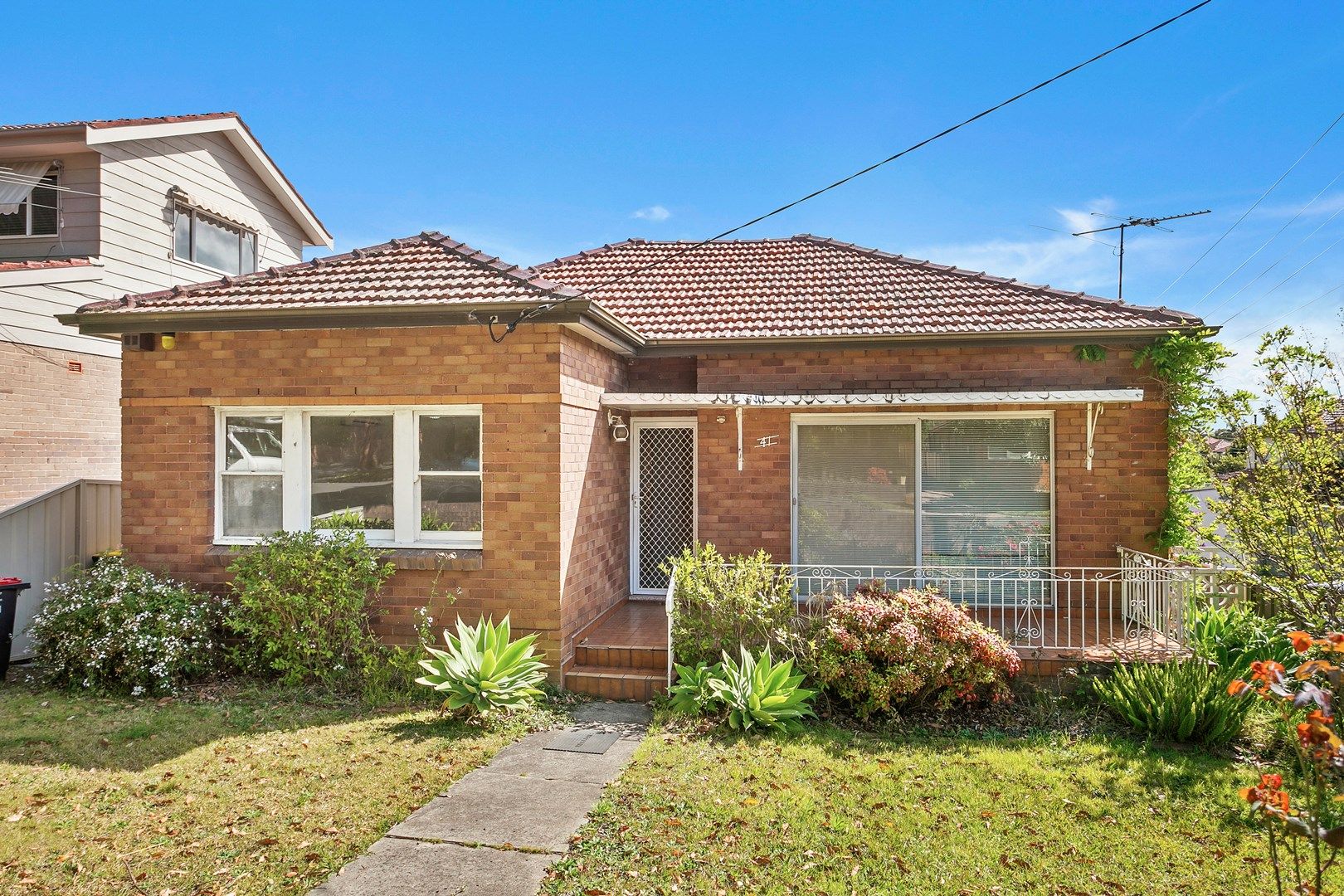 41 Rosemeath Avenue, Kingsgrove NSW 2208, Image 0