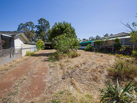 16 Lane Street, Collie WA 6225