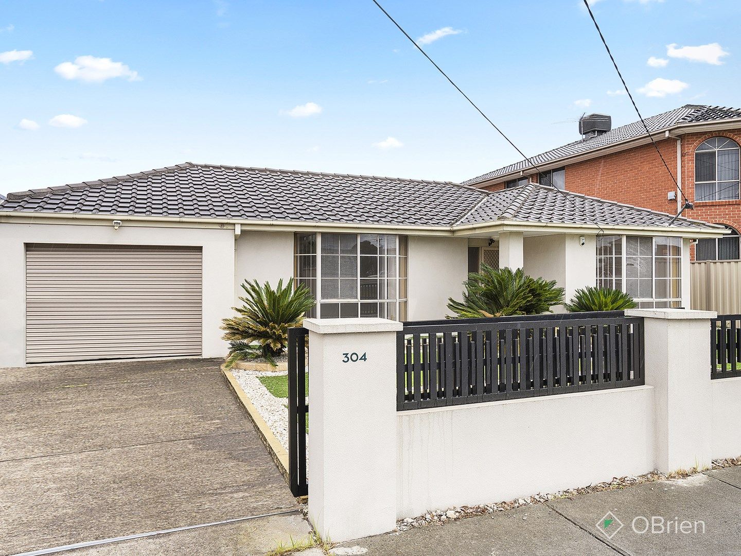 4 bedrooms House in 304 Cheltenham Road KEYSBOROUGH VIC, 3173