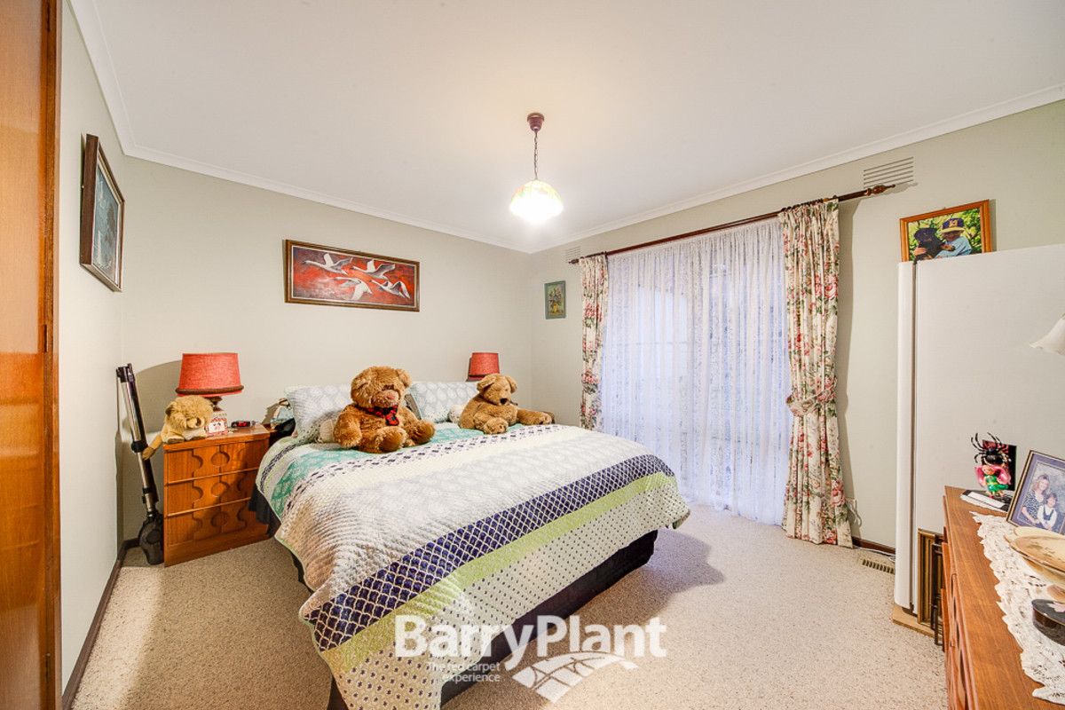 17 Colin Street, Warragul VIC 3820, Image 2