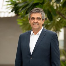 Mario Torrisi, Sales representative