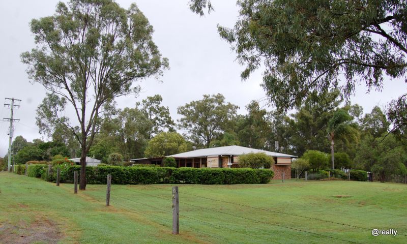 33 Taylor Street, Nanango QLD 4615