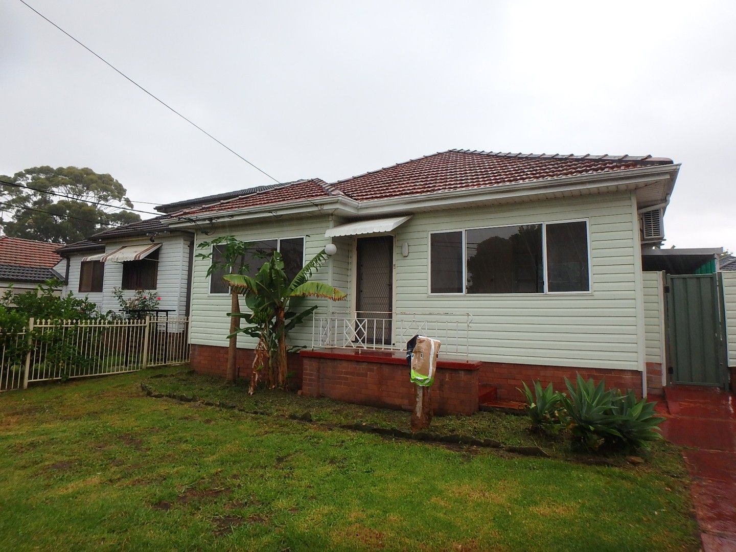 3 bedrooms House in 18 Grevillea Road CHESTER HILL NSW, 2162