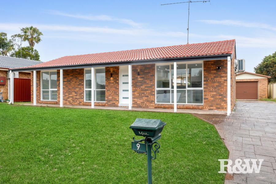 3 bedrooms House in 9 Clyde Avenue ST CLAIR NSW, 2759