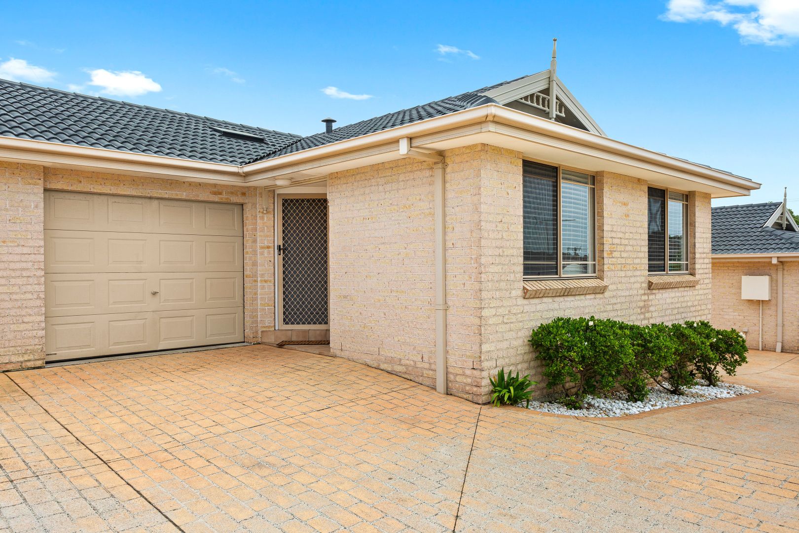 2/14 Stuart Street, Helensburgh NSW 2508, Image 2