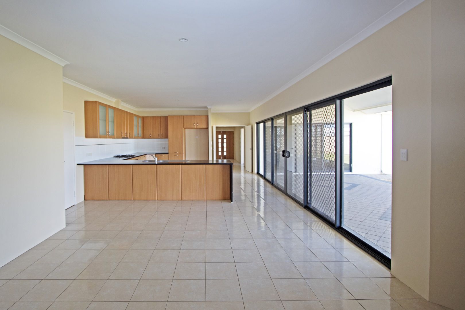 2 Lily Way, Jurien Bay WA 6516, Image 2