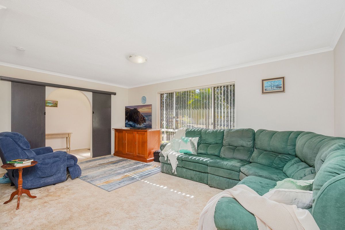 49 Mayfair Drive, Browns Plains QLD 4118, Image 2