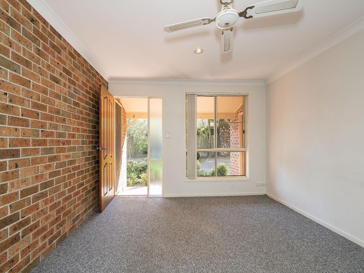 2/47a Thompson Road, Speers Point NSW 2284, Image 1