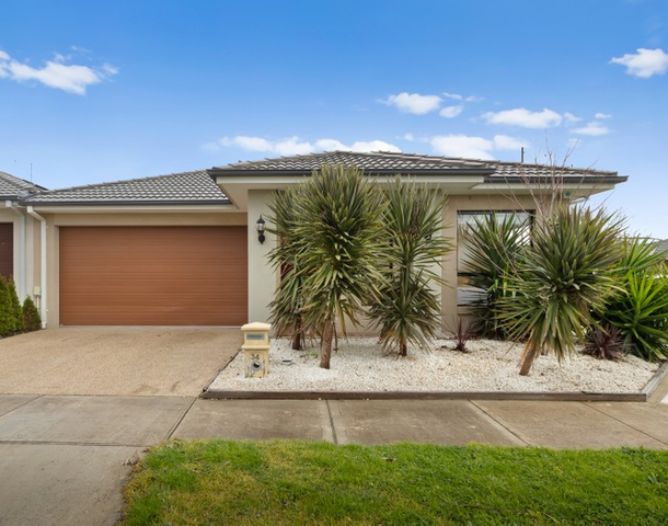 34 Landing Avenue, Doreen VIC 3754