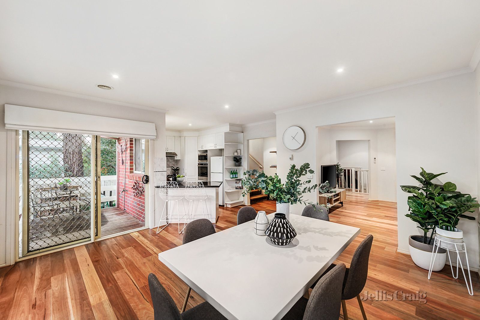 2/53 Quarry Road, Mitcham VIC 3132, Image 2