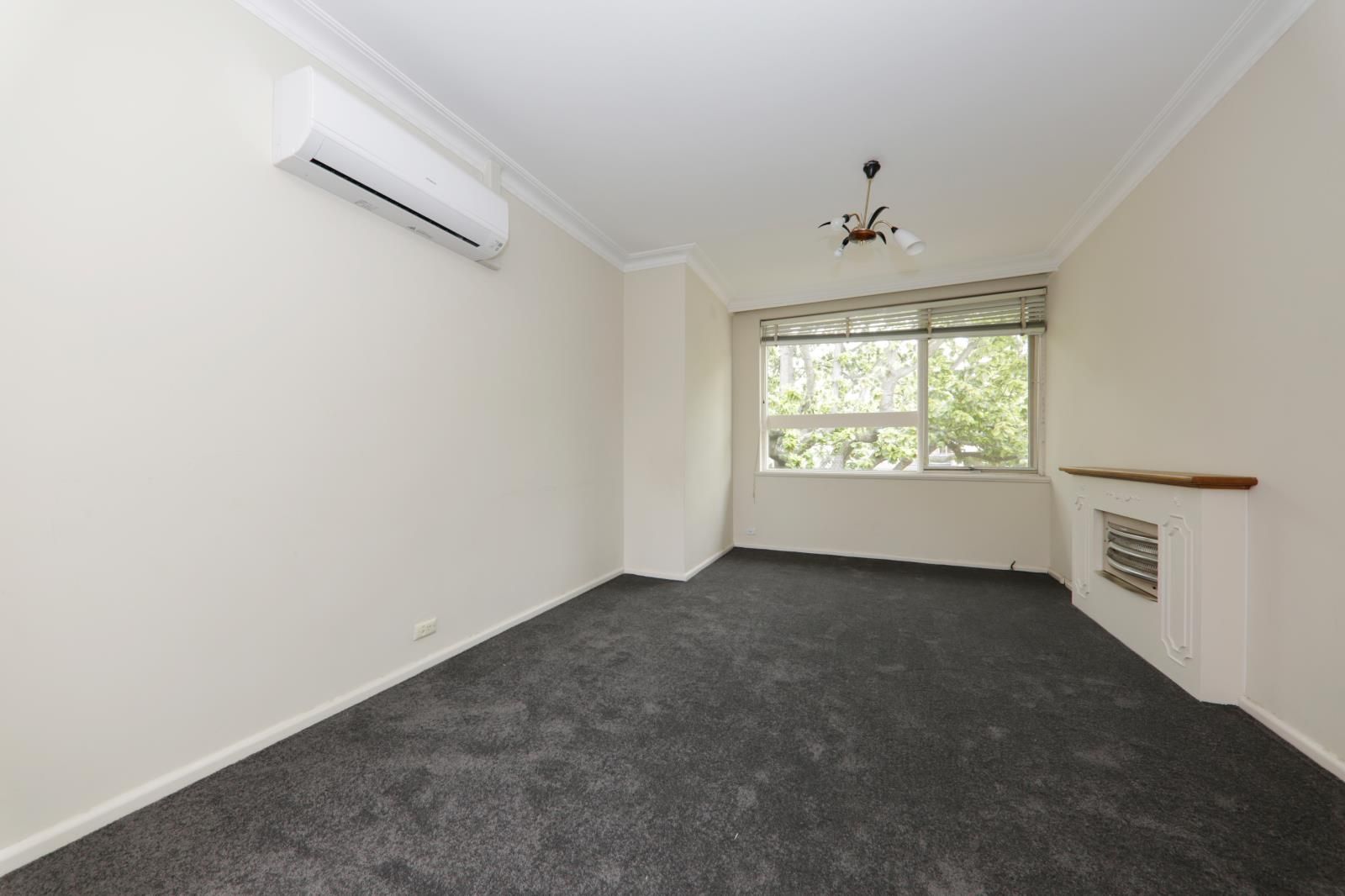 4 23 Gordon Street Balwyn Vic 3103 Apartment For Rent 300 00 Domain