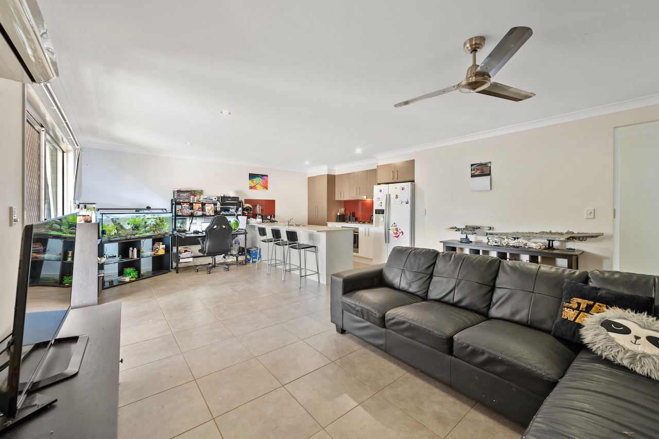 2/30 Conquest Boulevard, Dakabin QLD 4503, Image 1