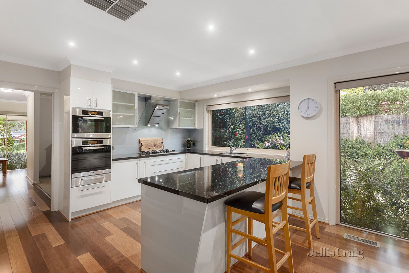 12 Honey Myrtle Rise, Eltham North VIC 3095, Image 2