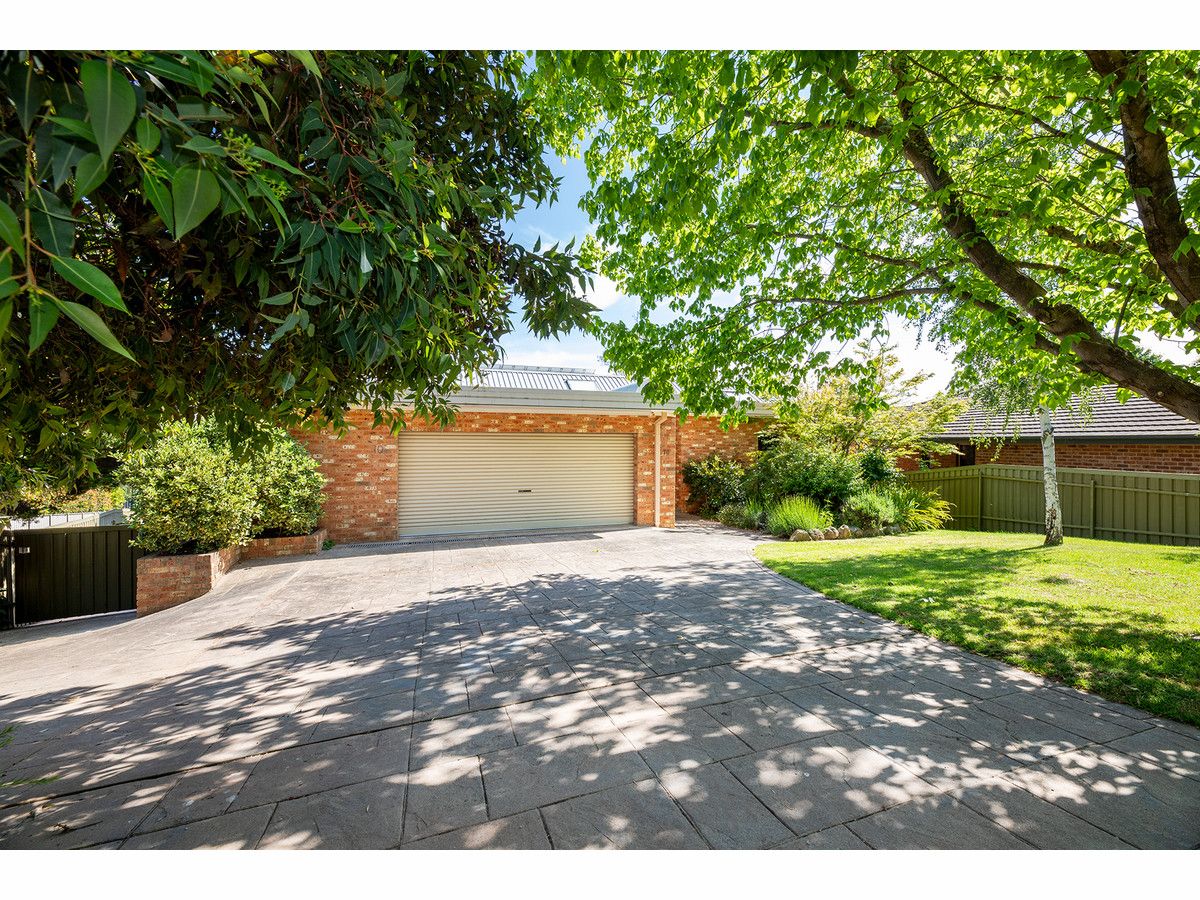 10 Hampton Court, East Albury NSW 2640, Image 0