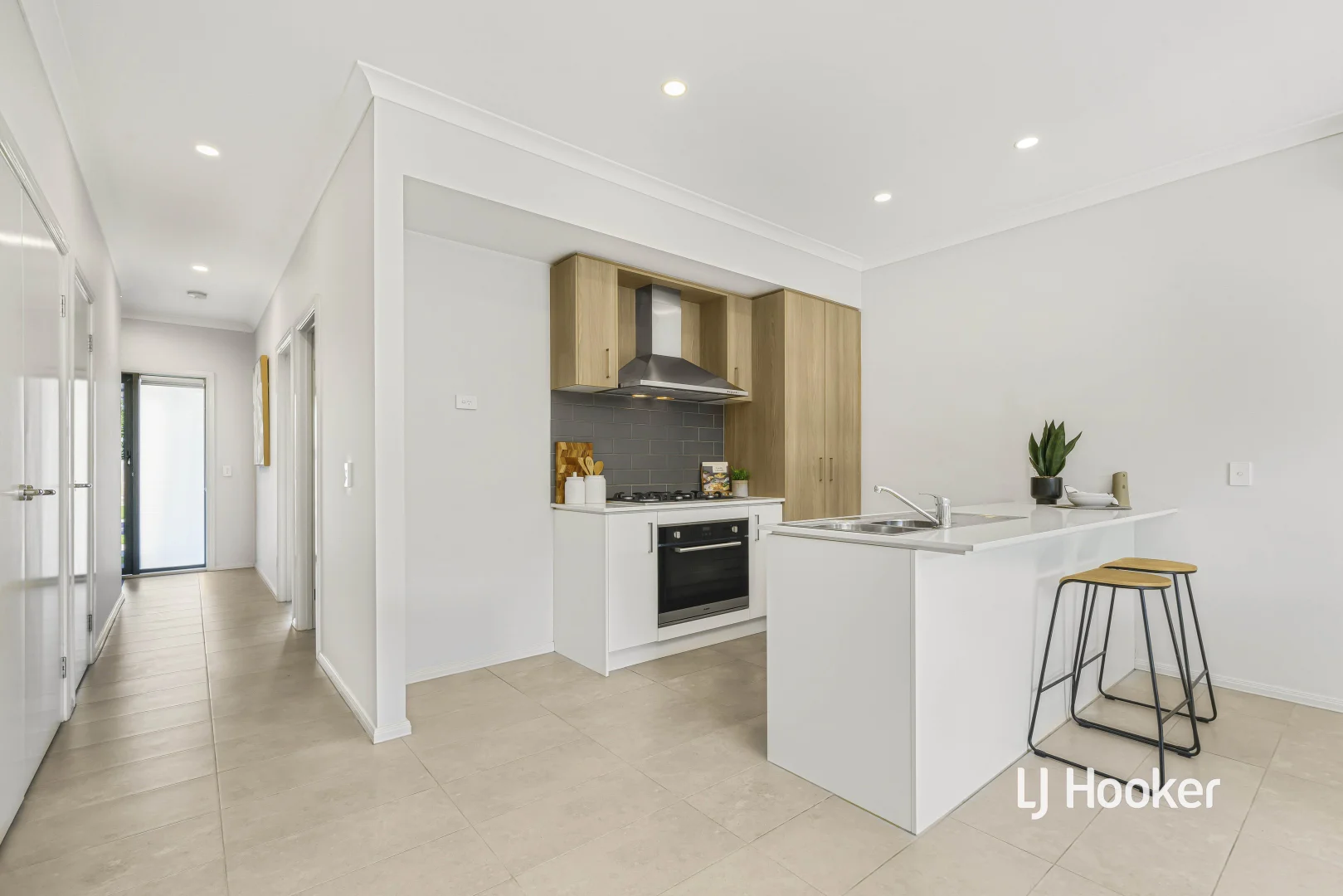 Additional image 5 of 86 Treeve Parkway, Werribee VIC 3030