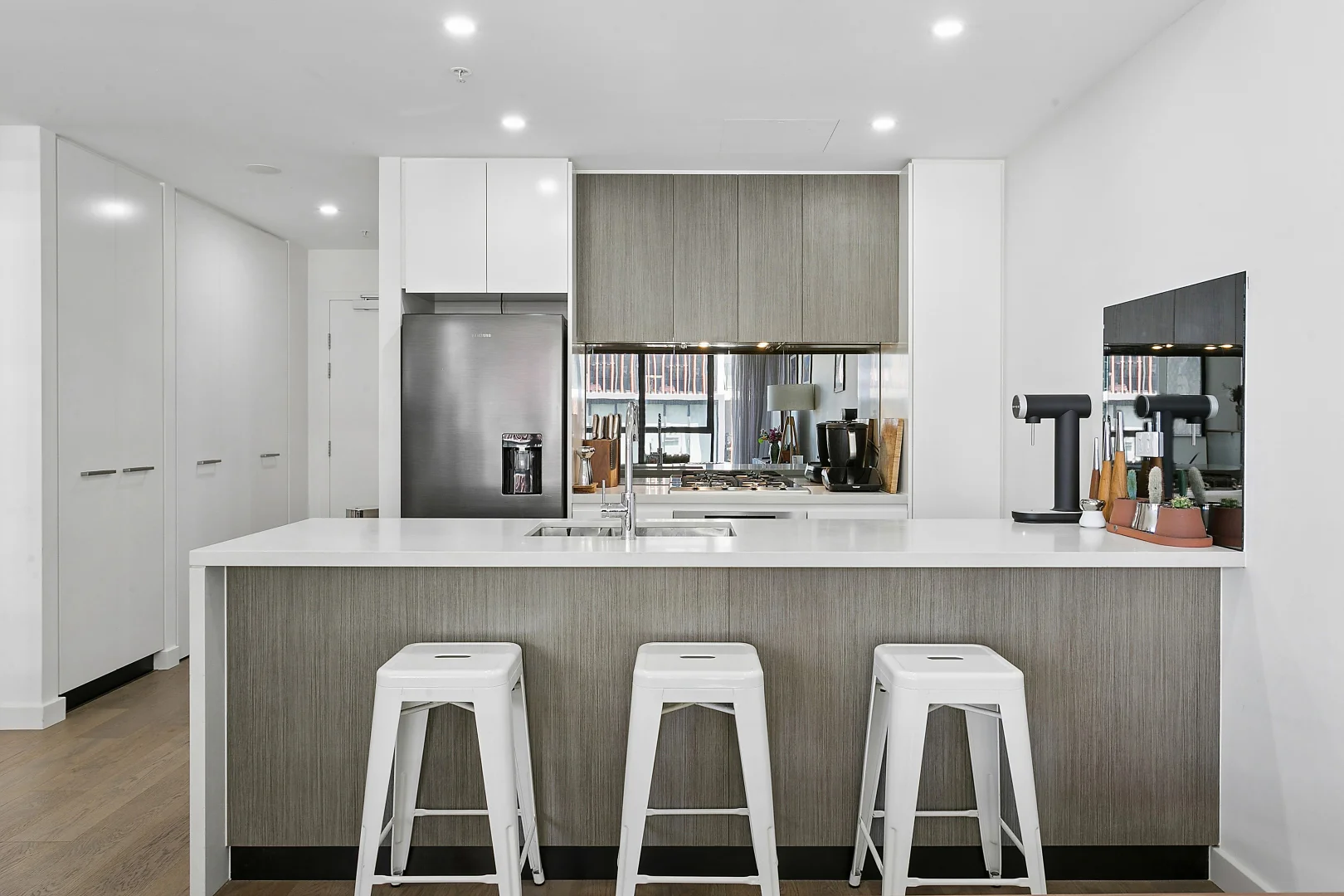 Additional image 2 of 404/11 Garrigarrang Avenue, Kogarah NSW 2217