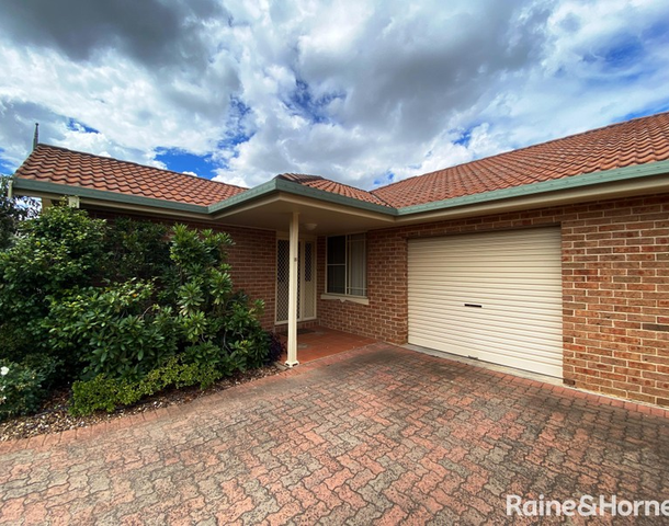 15/131A March Street, Orange NSW 2800