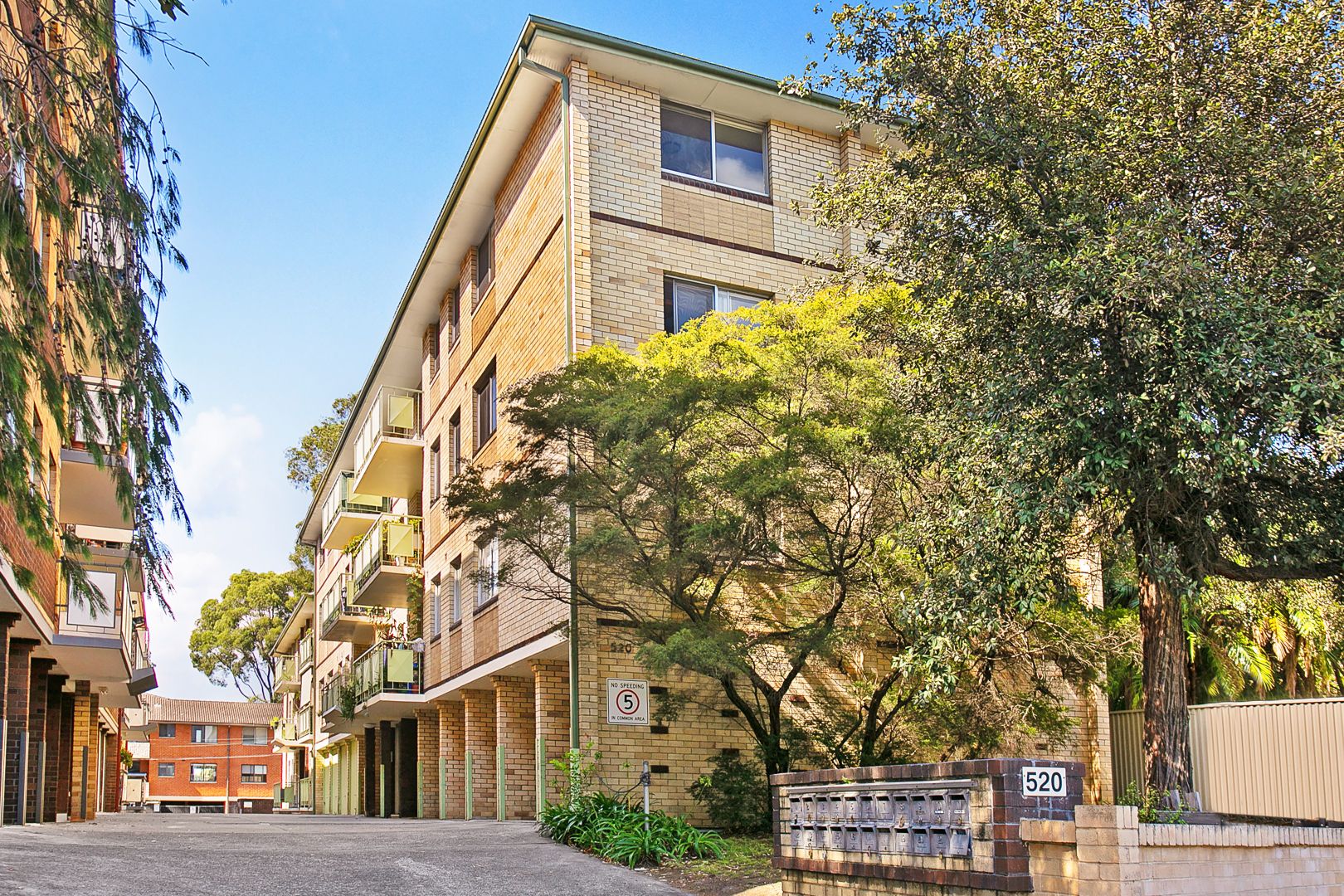 9/520 New Canterbury Road, Dulwich Hill Property History & Address