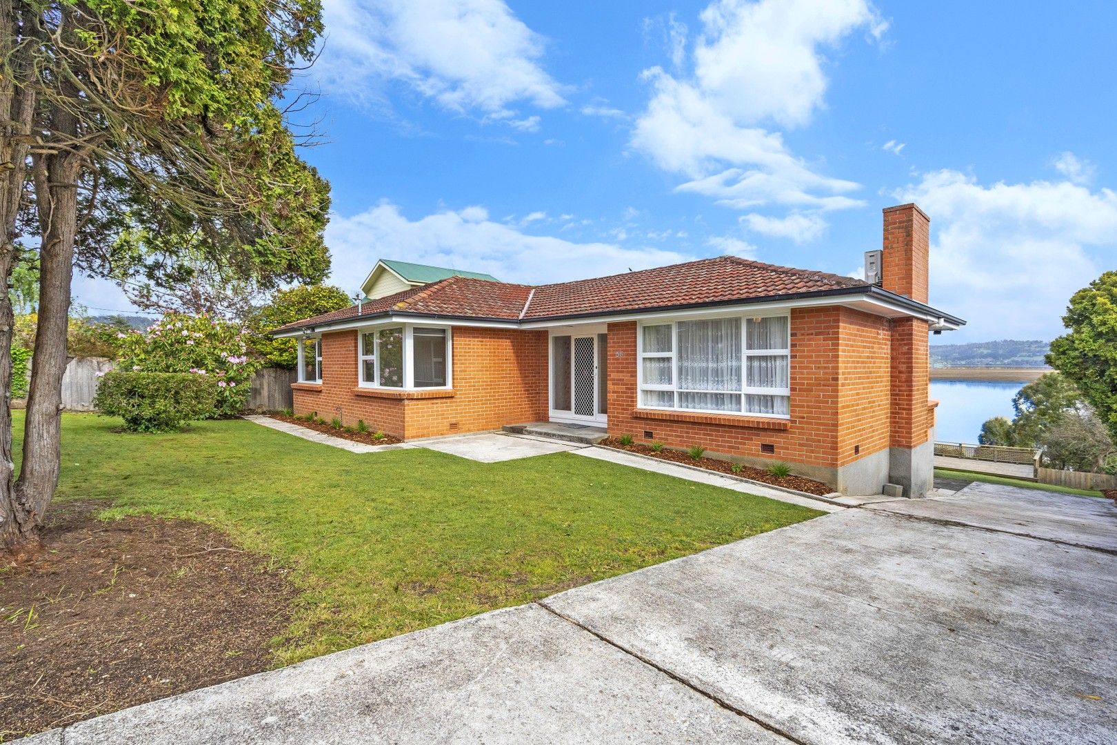 3 bedrooms House in 56 Beach Road LEGANA TAS, 7277