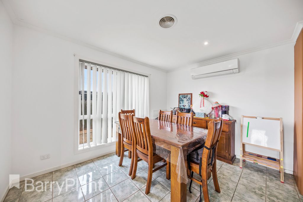 1/14 Adams Street, St Albans VIC 3021, Image 2