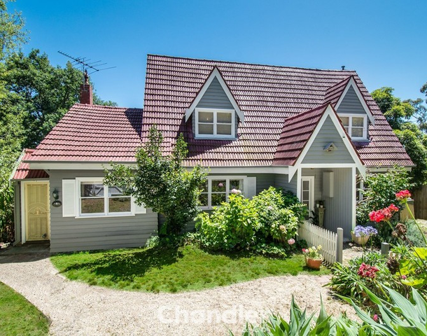 13 Johns Crescent, Mount Evelyn VIC 3796