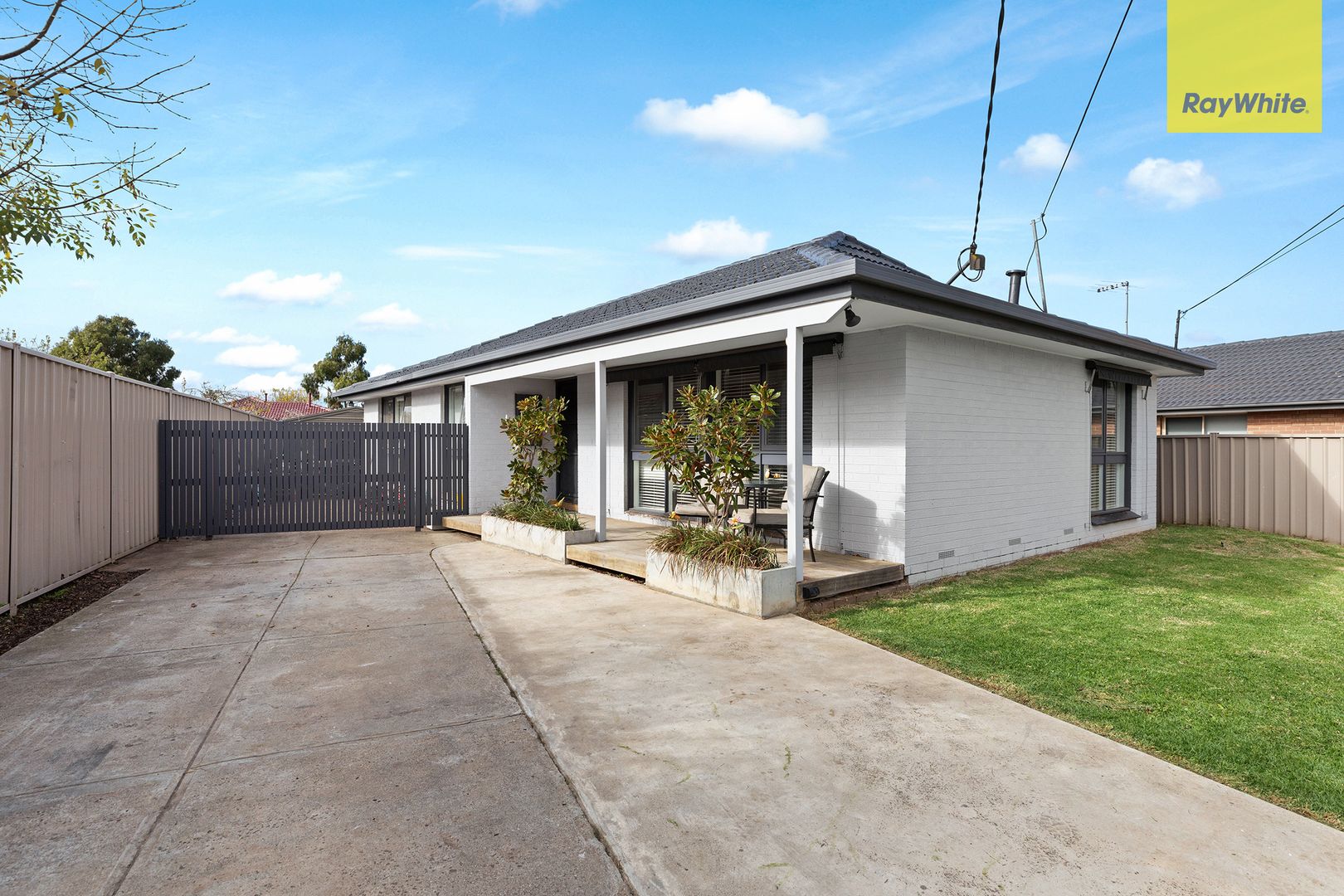 8 Ascot Court, St Albans VIC 3021, Image 1