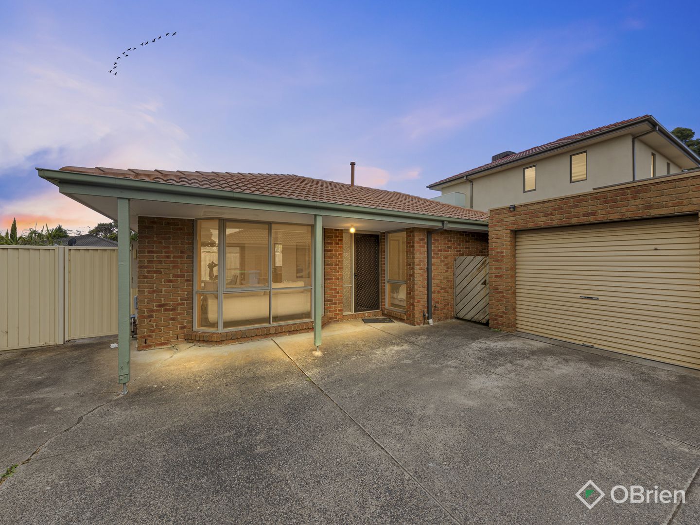 2/20 Circle Drive North, Cranbourne VIC 3977