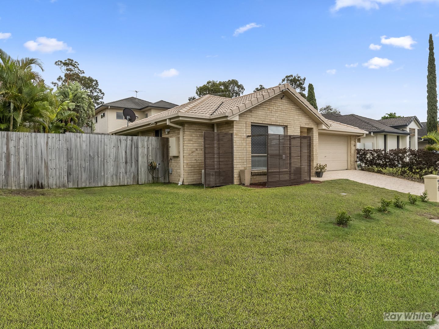14 Montville Place, Forest Lake QLD 4078