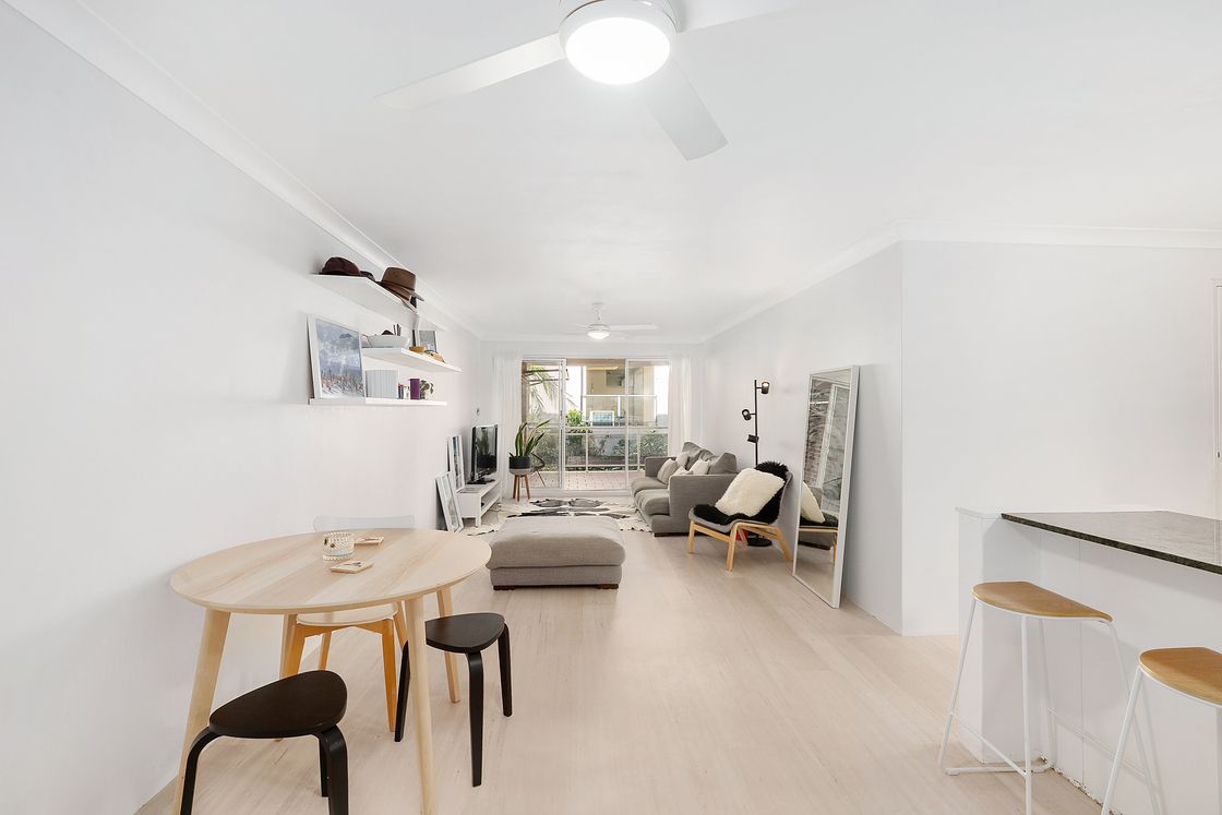 2 bedrooms Apartment / Unit / Flat in 8/13 Lagoon Street NARRABEEN NSW, 2101