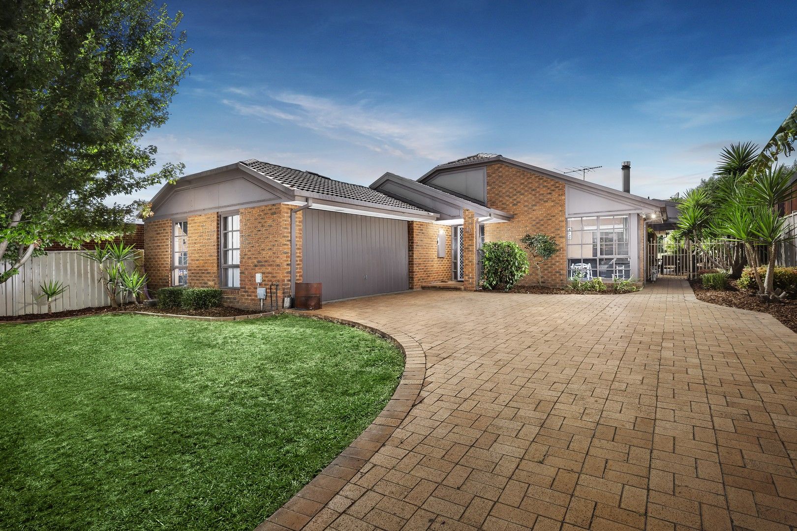 40 Pulford Crescent, Mill Park VIC 3082, Image 1