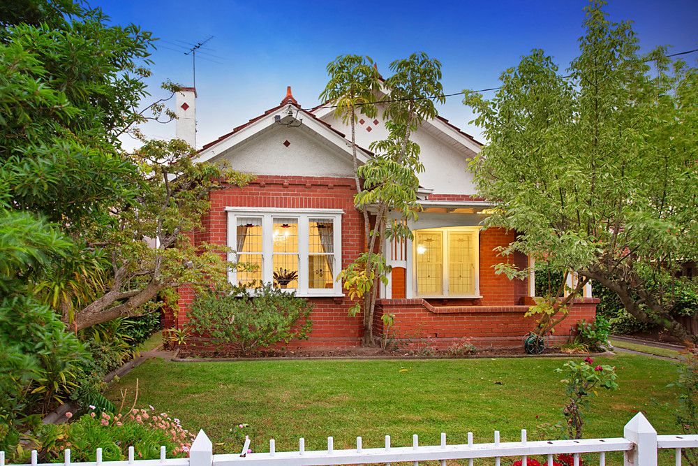 10 Selwyn Avenue, Elwood Property History & Address Research Domain
