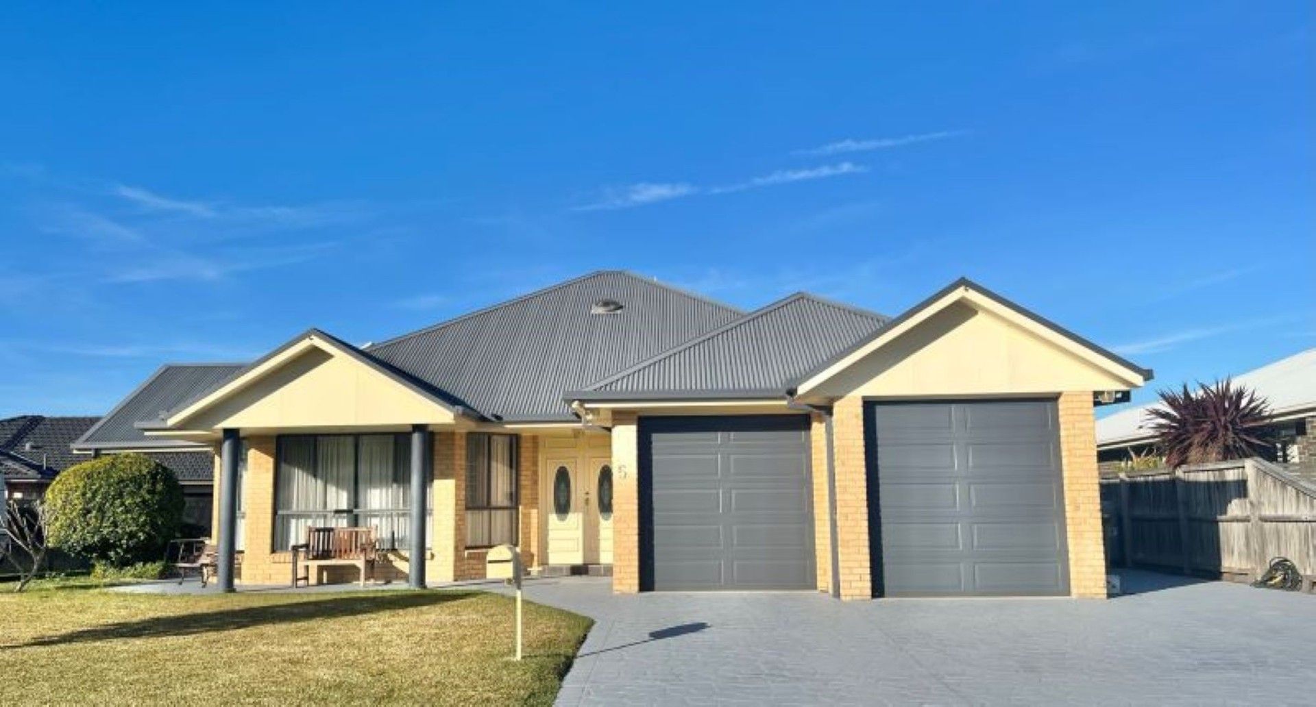 4 bedrooms House in 5 Sinclair Drive TEA GARDENS NSW, 2324