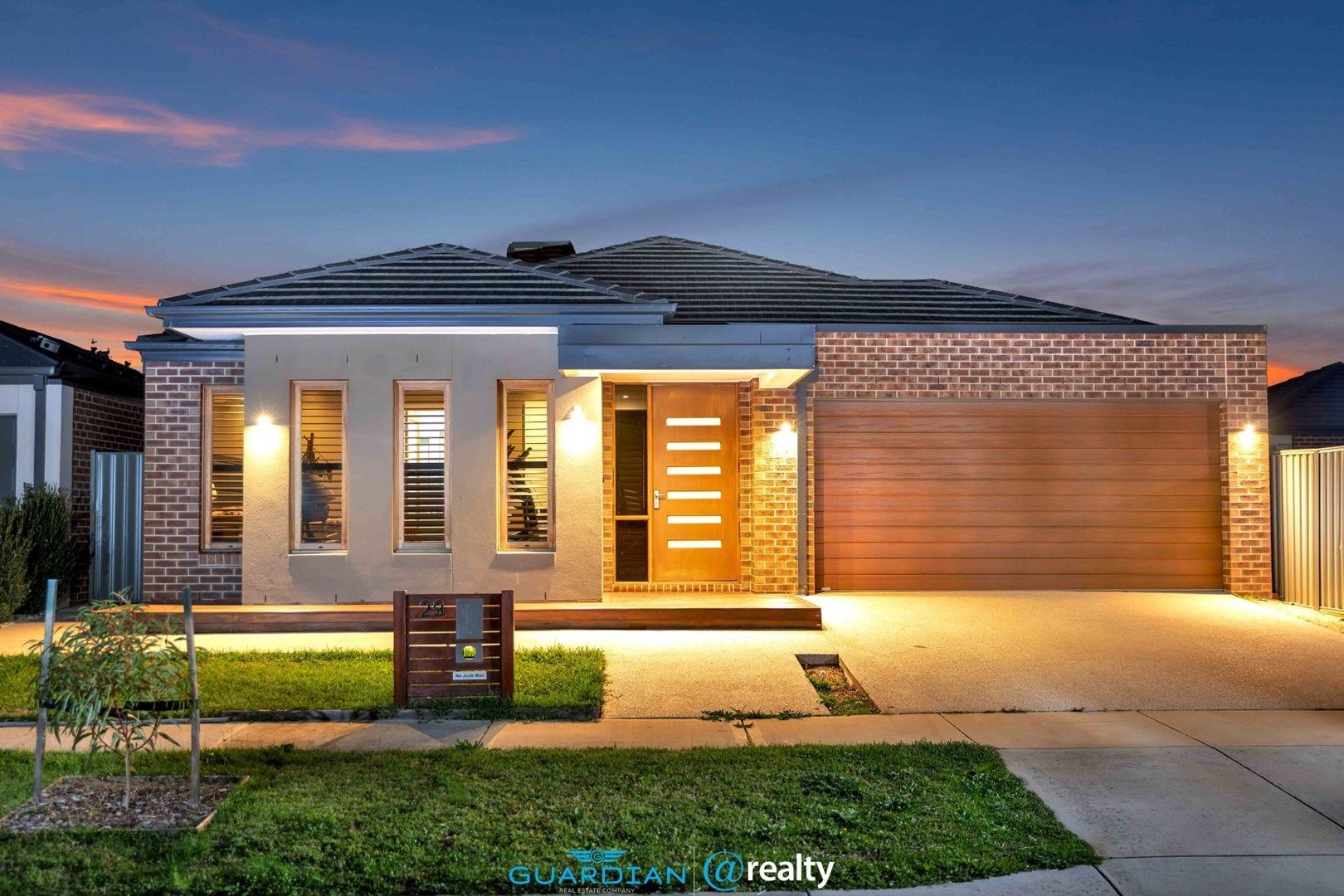 29 Macpherson Circuit, Cranbourne East VIC 3977