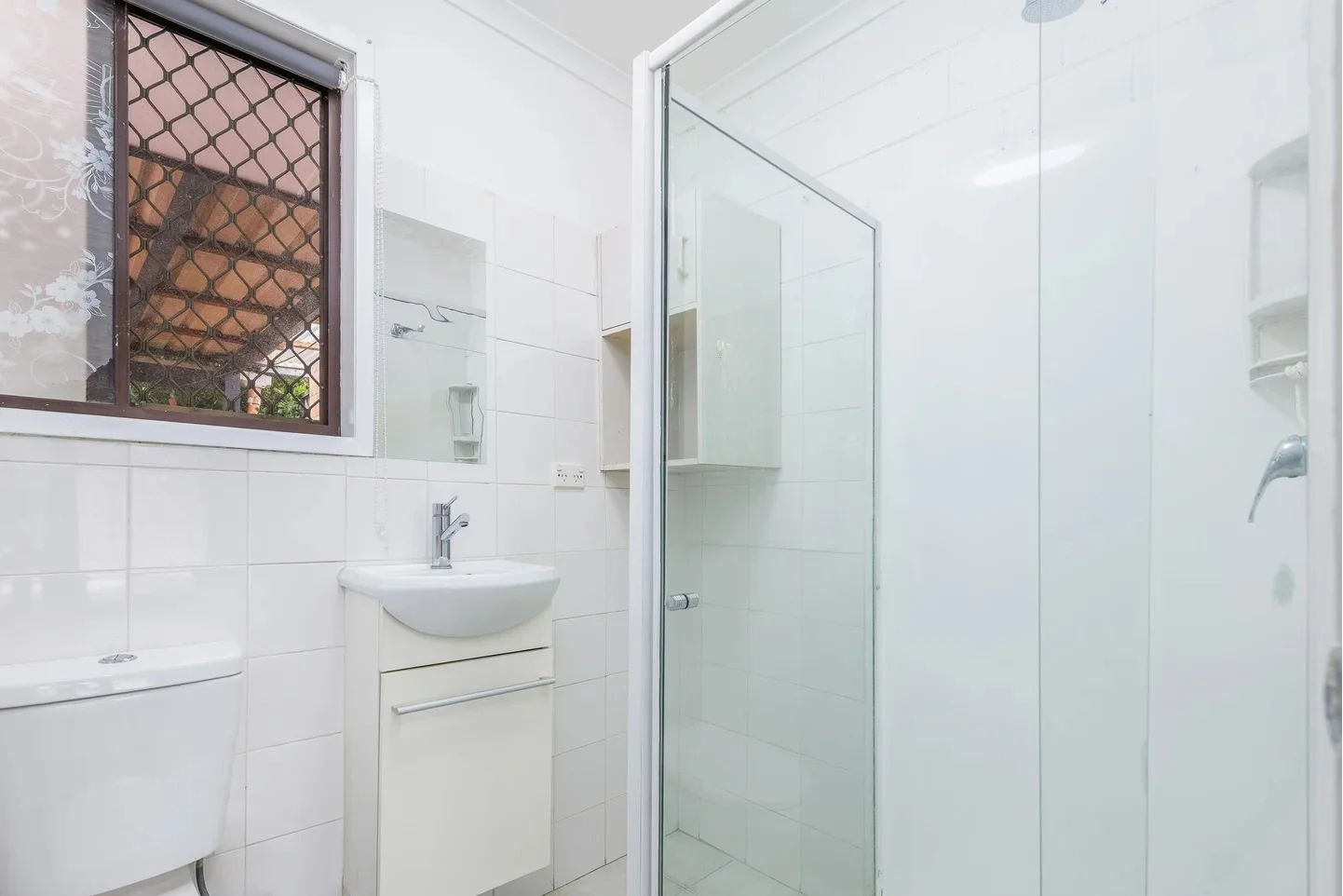 Additional image 12 of 2/18 Elm Court, Labrador QLD 4215