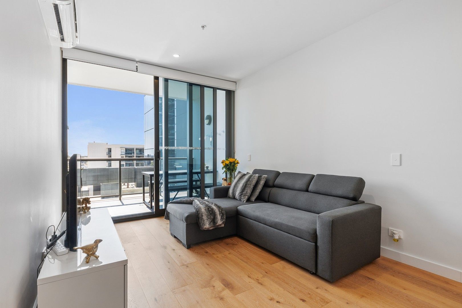 1 bedrooms Apartment / Unit / Flat in 1705/380 Murray Street PERTH WA, 6000