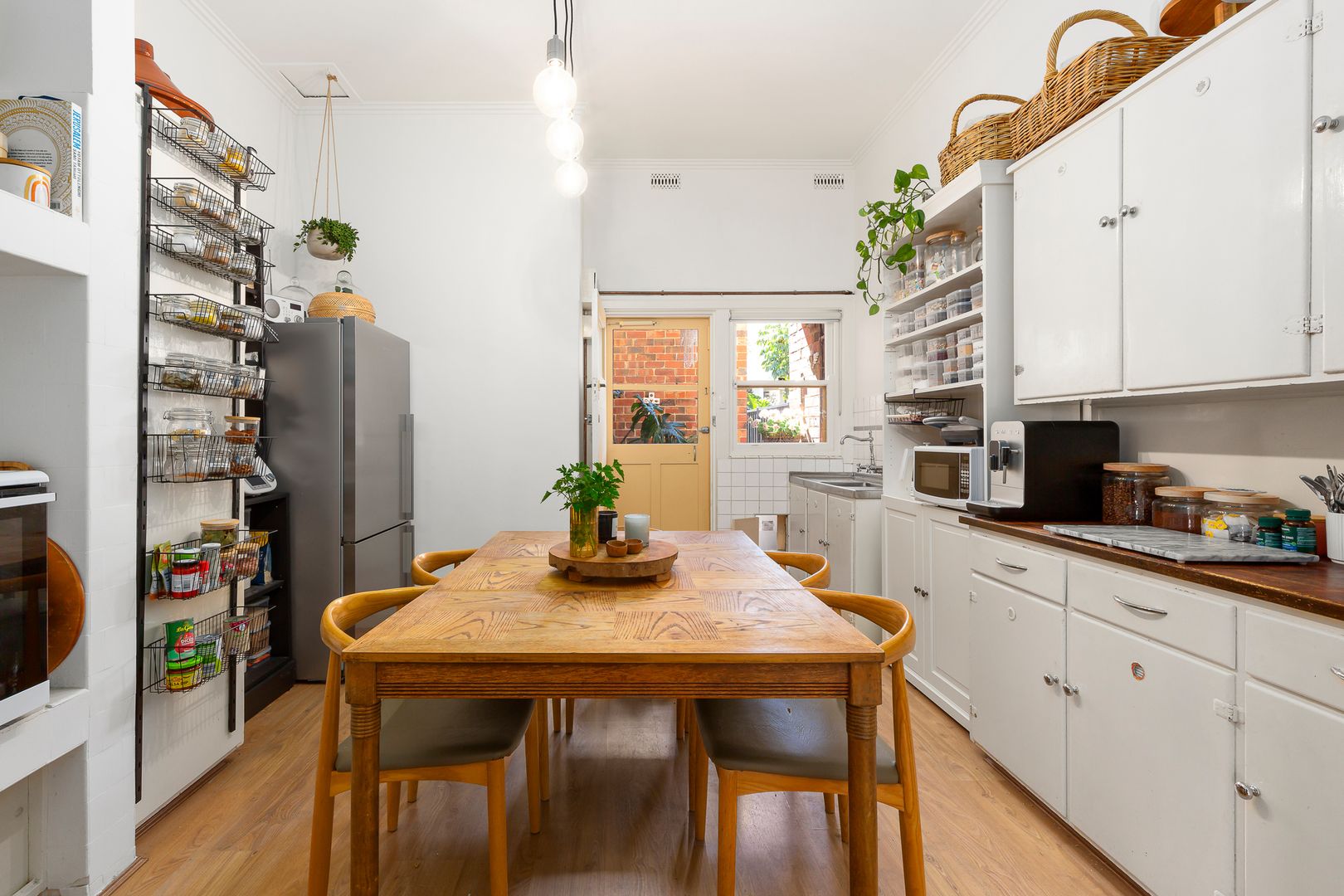 2/74 Beach Road, Mentone VIC 3194 Townhouse For Rent 650 Domain