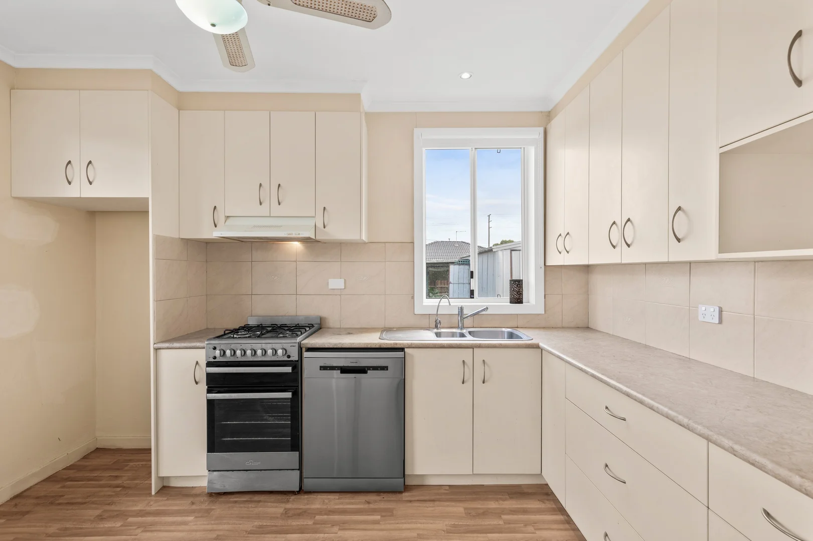 Additional image 2 of 45 Waitara Grove, Norlane VIC 3214