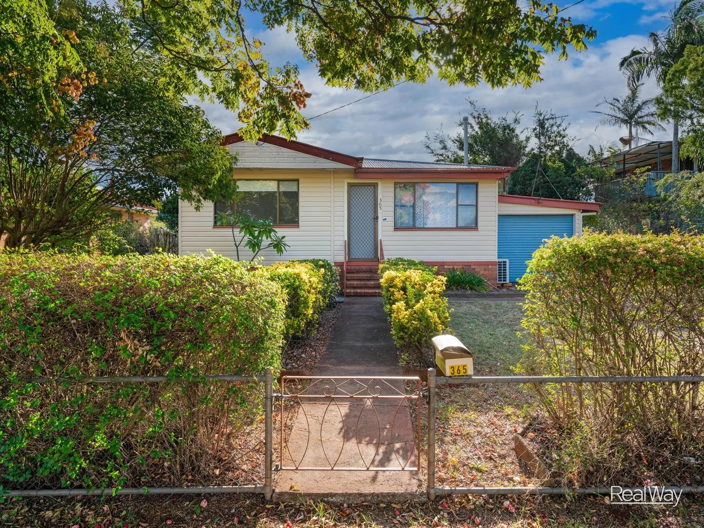 365 West Street, Harristown QLD 4350