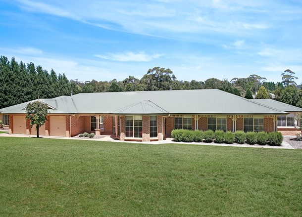 12 Marchmont Drive, Mittagong NSW 2575