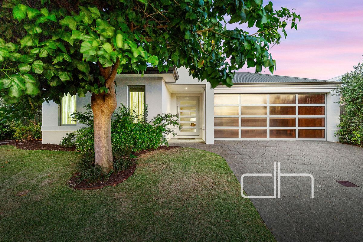 32 Monticello Meander, Landsdale WA 6065, Image 1