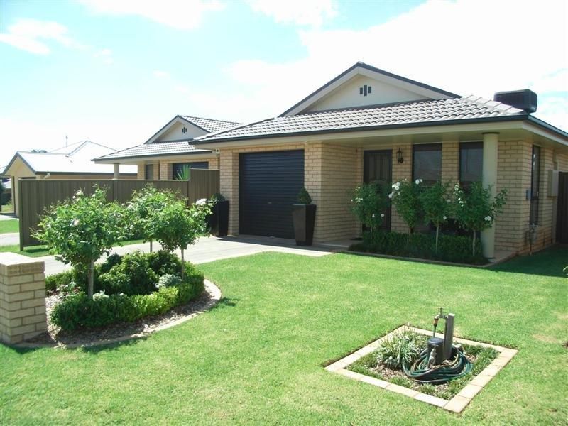 4B John Brass Place, DUBBO NSW 2830, Image 0