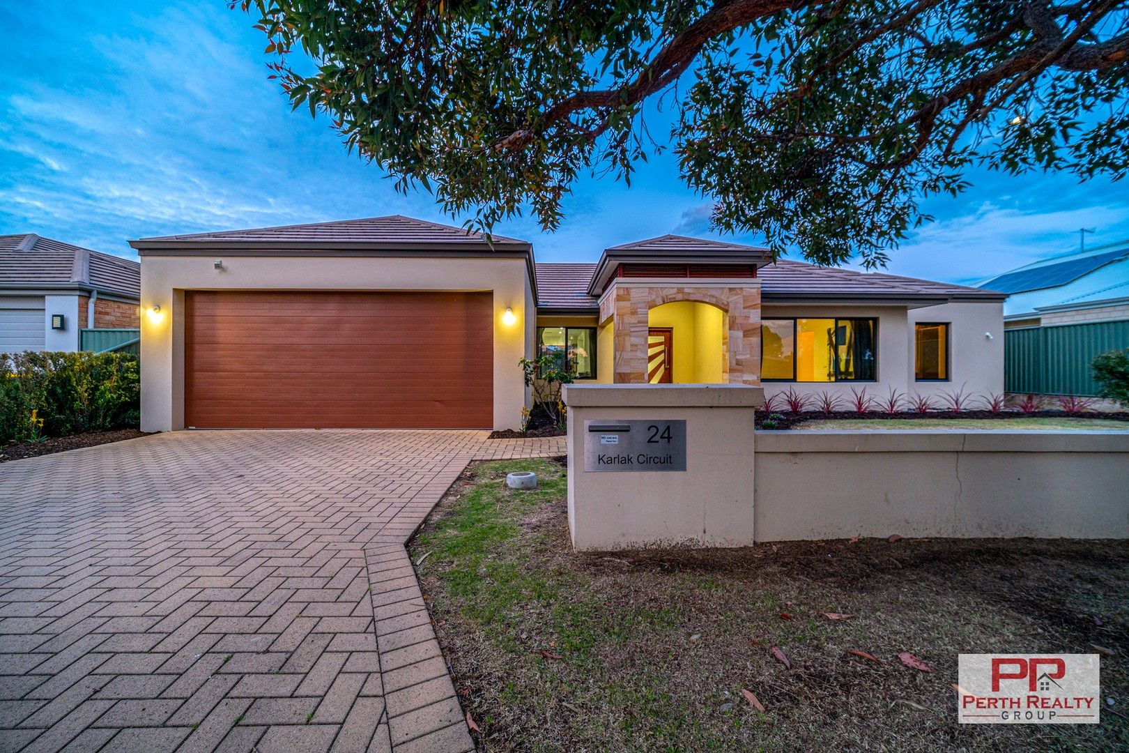 4 bedrooms House in 24 Karlak Circuit FORRESTFIELD WA, 6058