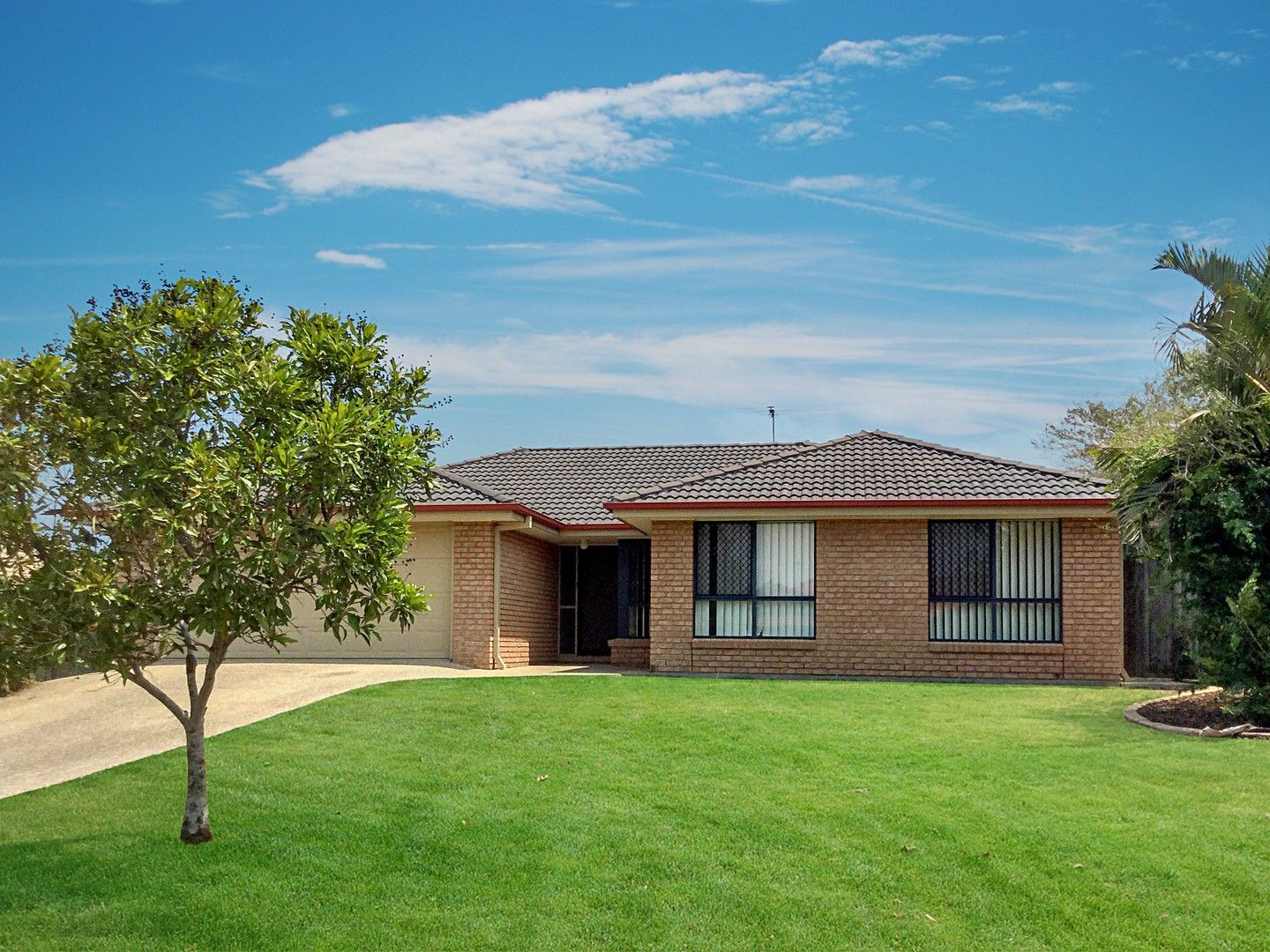 4 bedrooms House in  EATONS HILL QLD, 4037