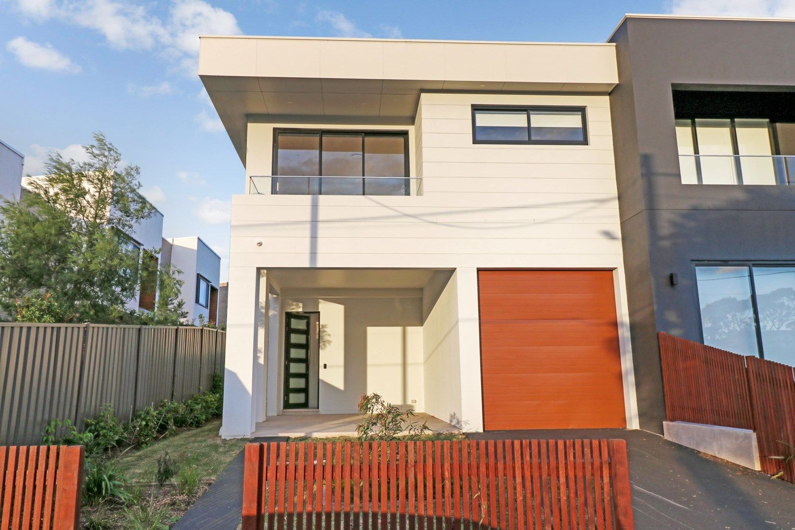 4 bedrooms Duplex in 468 Port Hacking Road CARINGBAH SOUTH NSW, 2229
