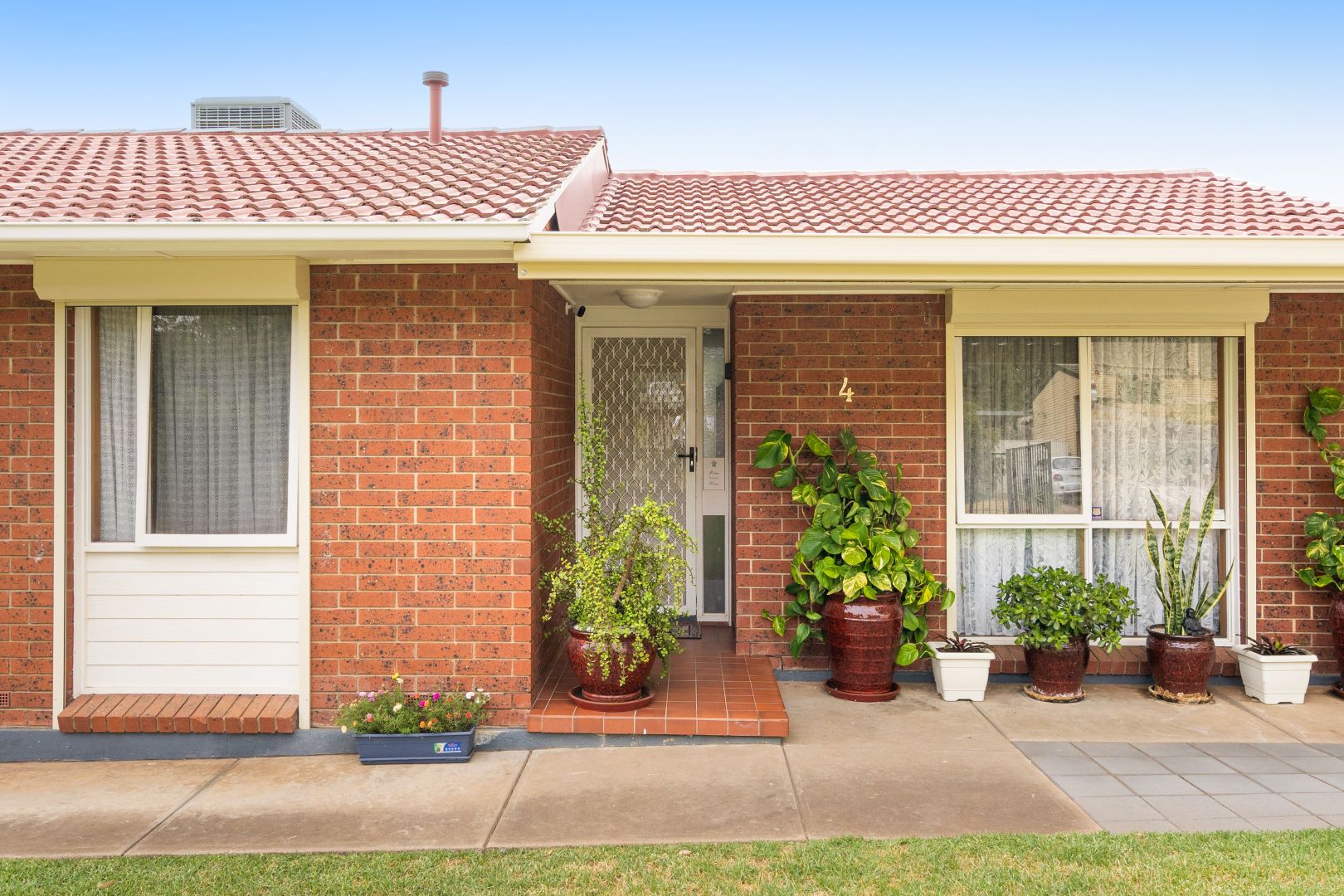 4 Arnhem Crescent, Hackham West SA 5163, Image 2