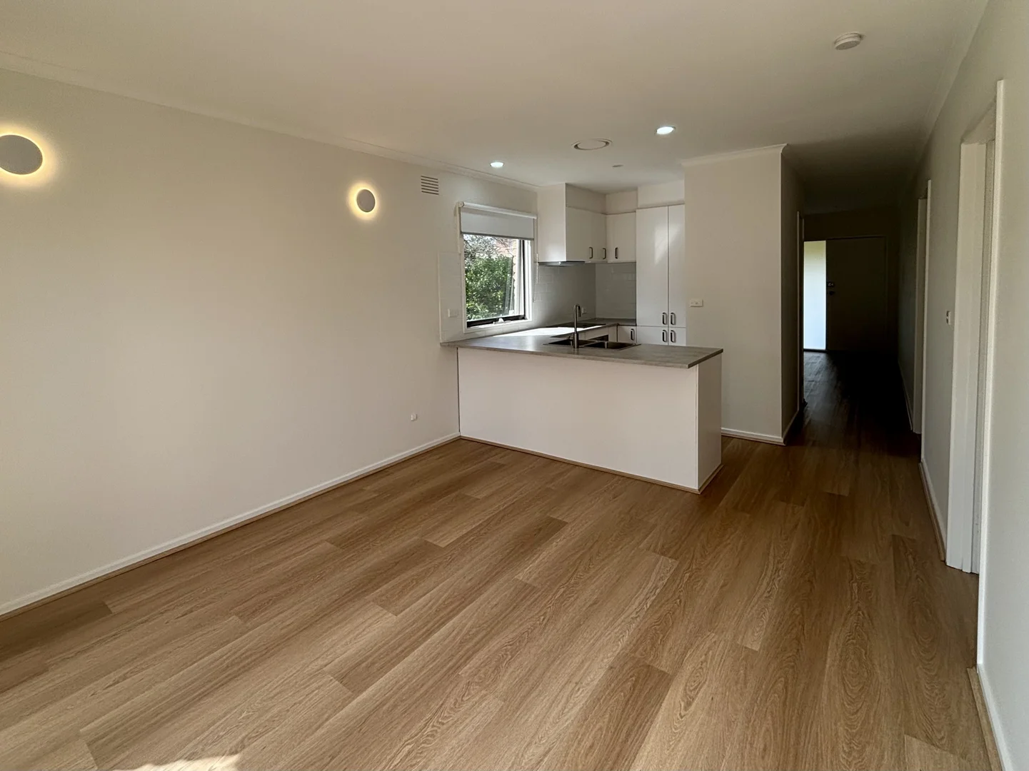 Additional image 5 of 1/10 Templewood Crescent, Avondale Heights VIC 3034