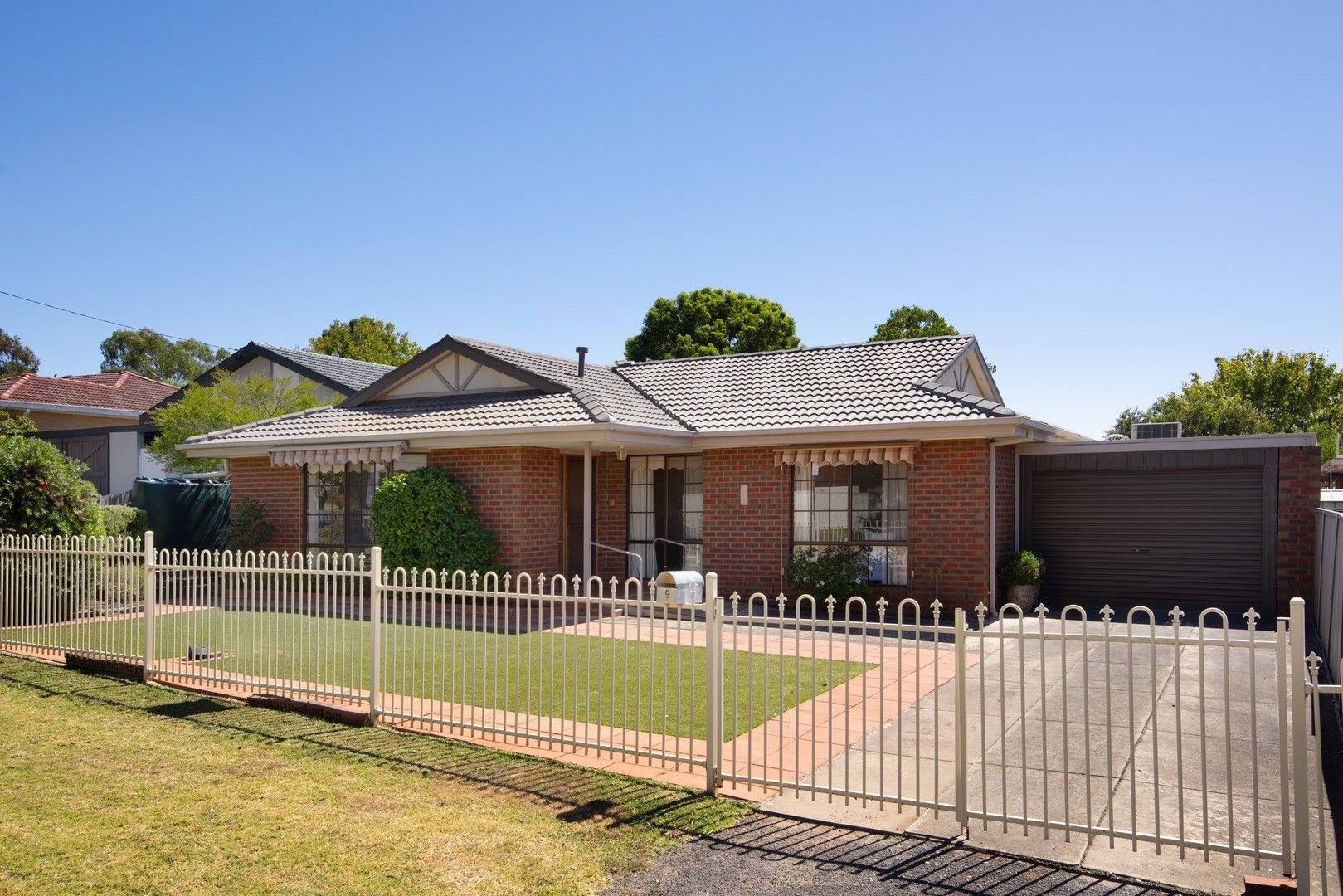 9 Wallace Street, Castlemaine VIC 3450, Image 0