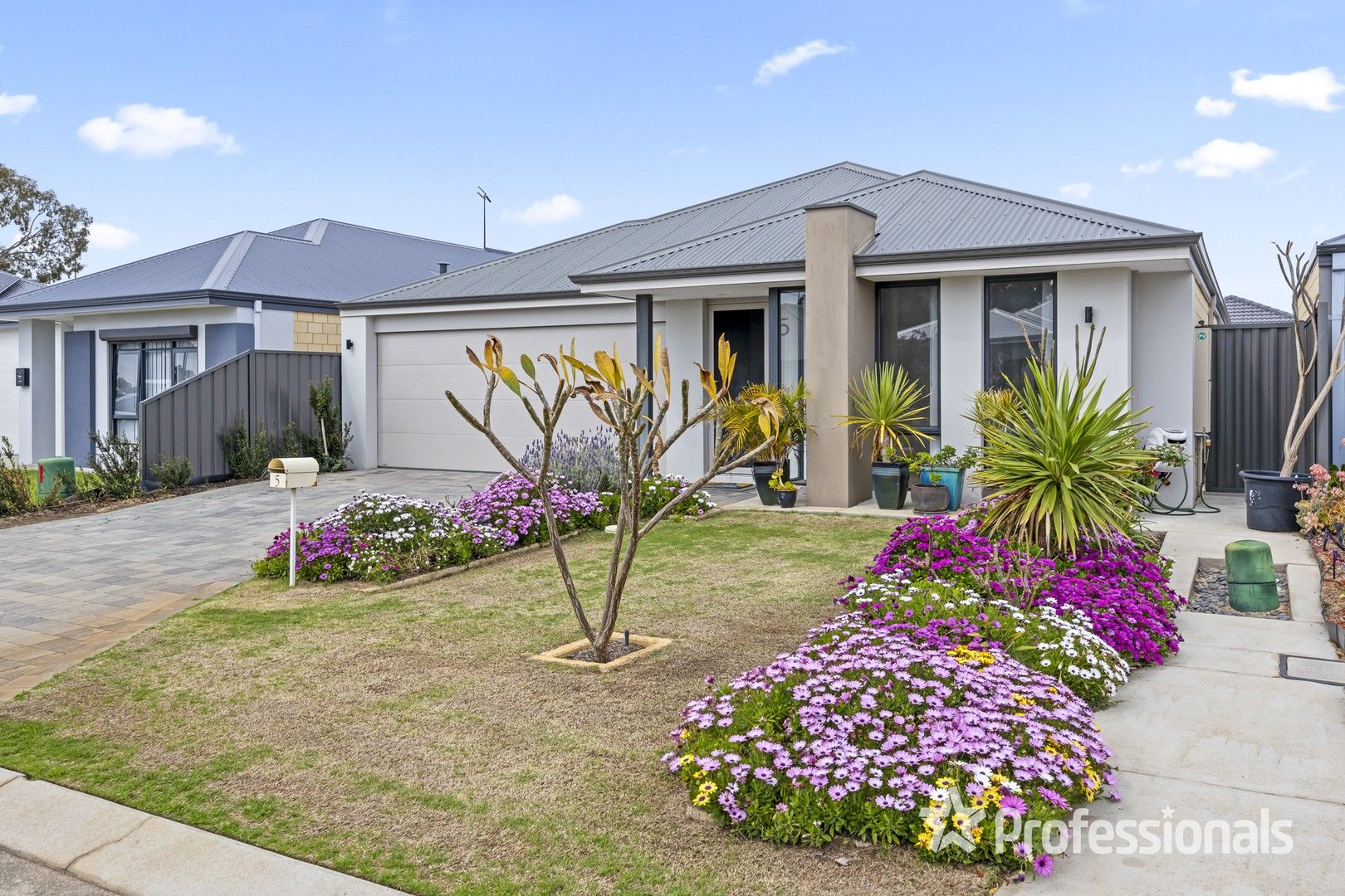 4 bedrooms House in 5 Sparkle Vista DAYTON WA, 6055