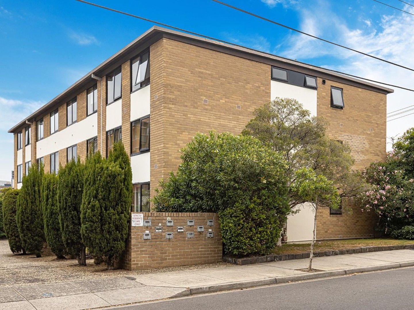 2 bedrooms Apartment / Unit / Flat in 21/31 Upton Road WINDSOR VIC, 3181
