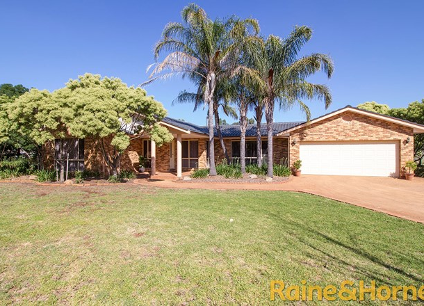 15 Charmere Place, Dubbo NSW 2830